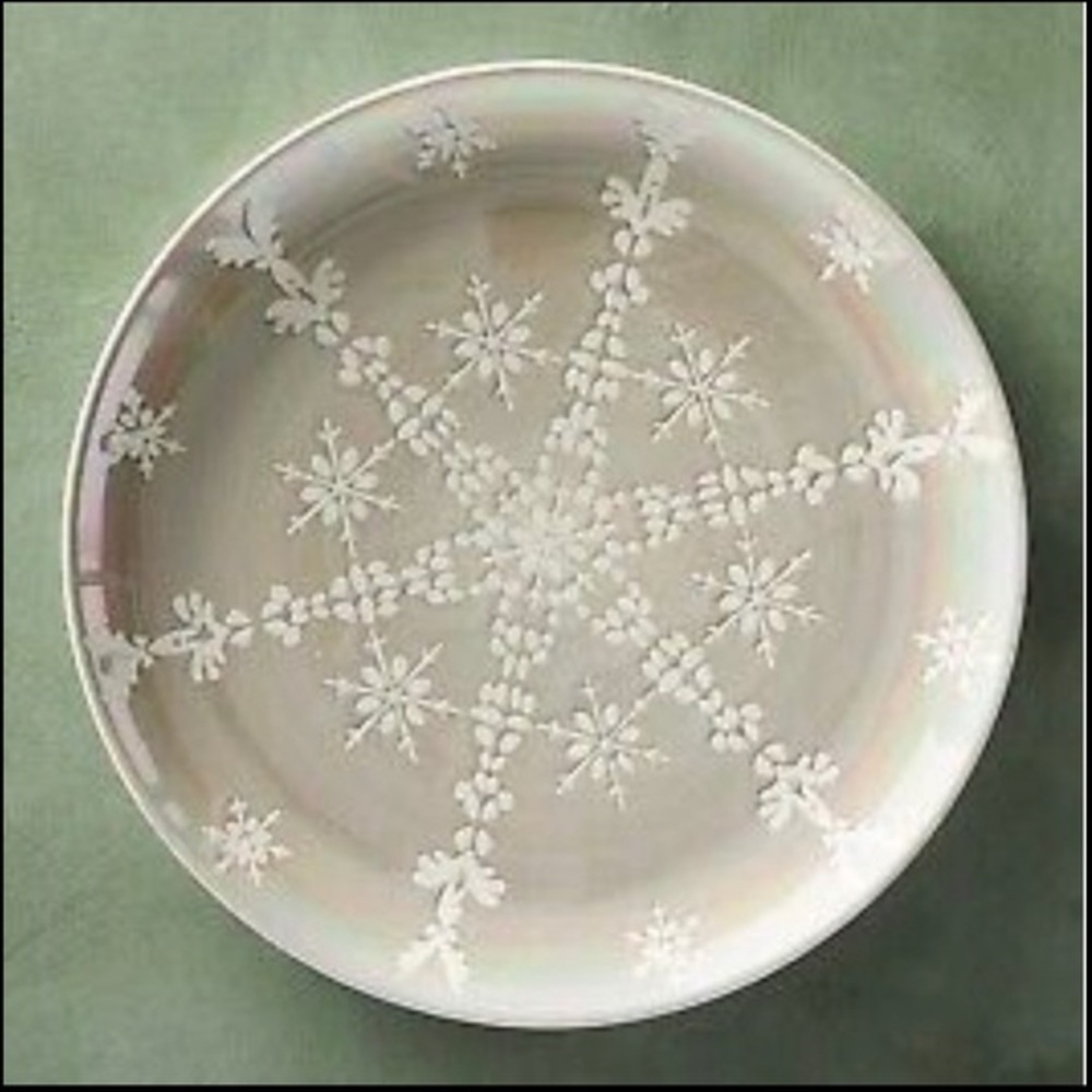 Anthropologie- Astrid Dessert Plate